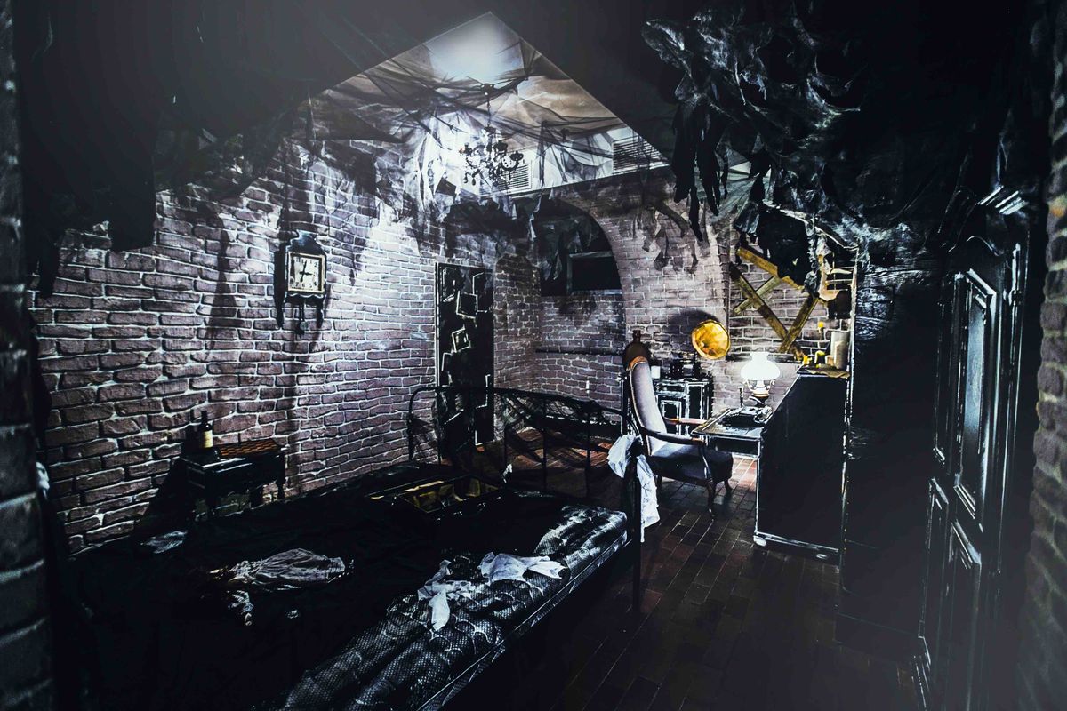 Das Geisterhaus [Haunted House]