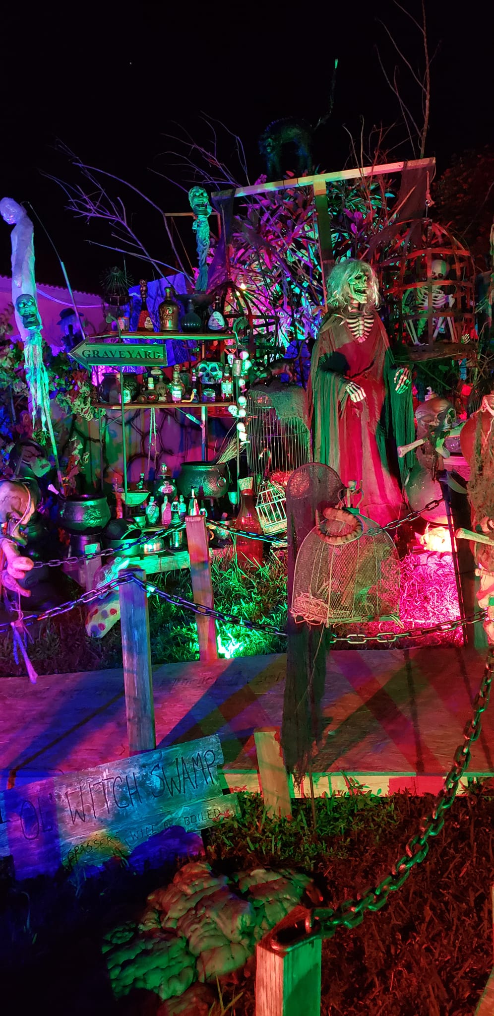 Spooky Alley Yard Haunt
