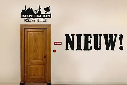 Crazy Doors Escape Race