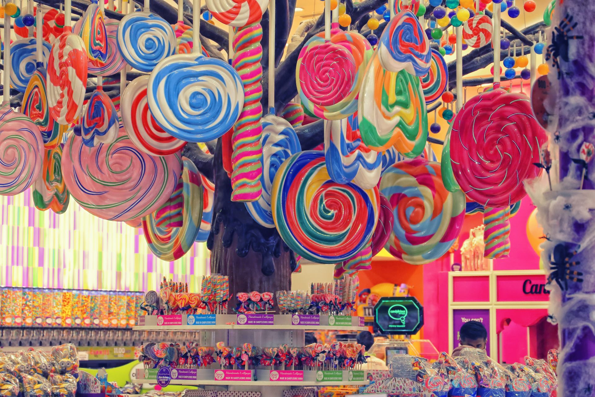 Fabrika Slatkiša [Candy Factory]