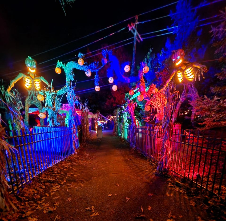 Lochaven Haunted Halloween House