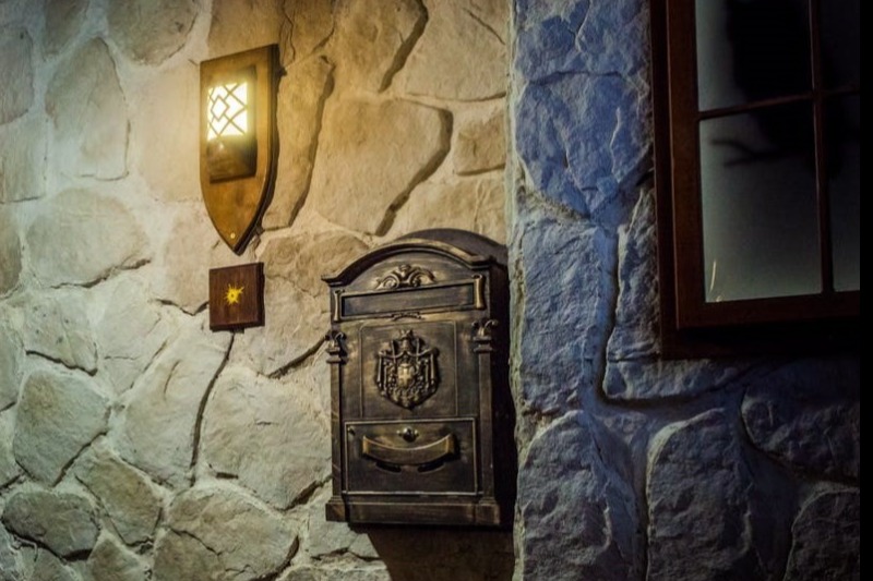 L'école Des Sorciers: Le Grimoire Magique