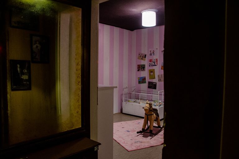 Das Geisterhaus [The Haunted House]