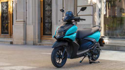 Yamaha Midnight Black thumbnail 6