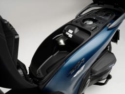 Honda white thumbnail 3