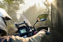 Suzuki grey thumbnail 4