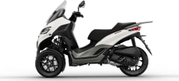 Piaggio white thumbnail 3