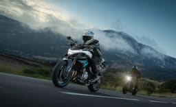 CFMOTO white thumbnail 4