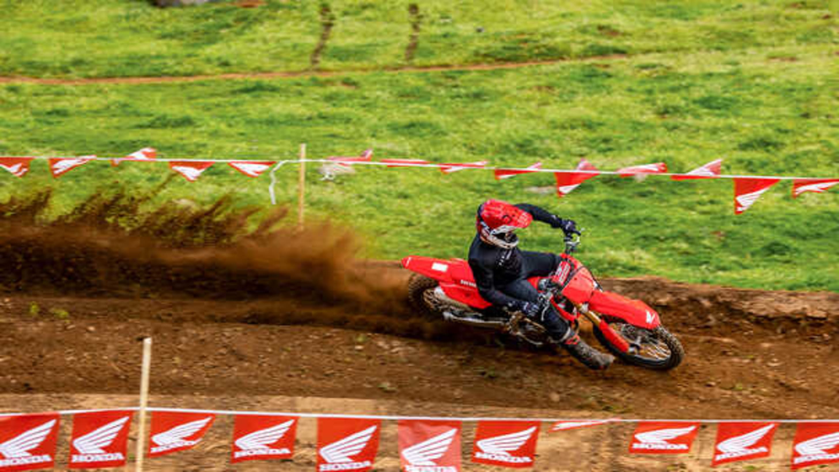 Honda red 4