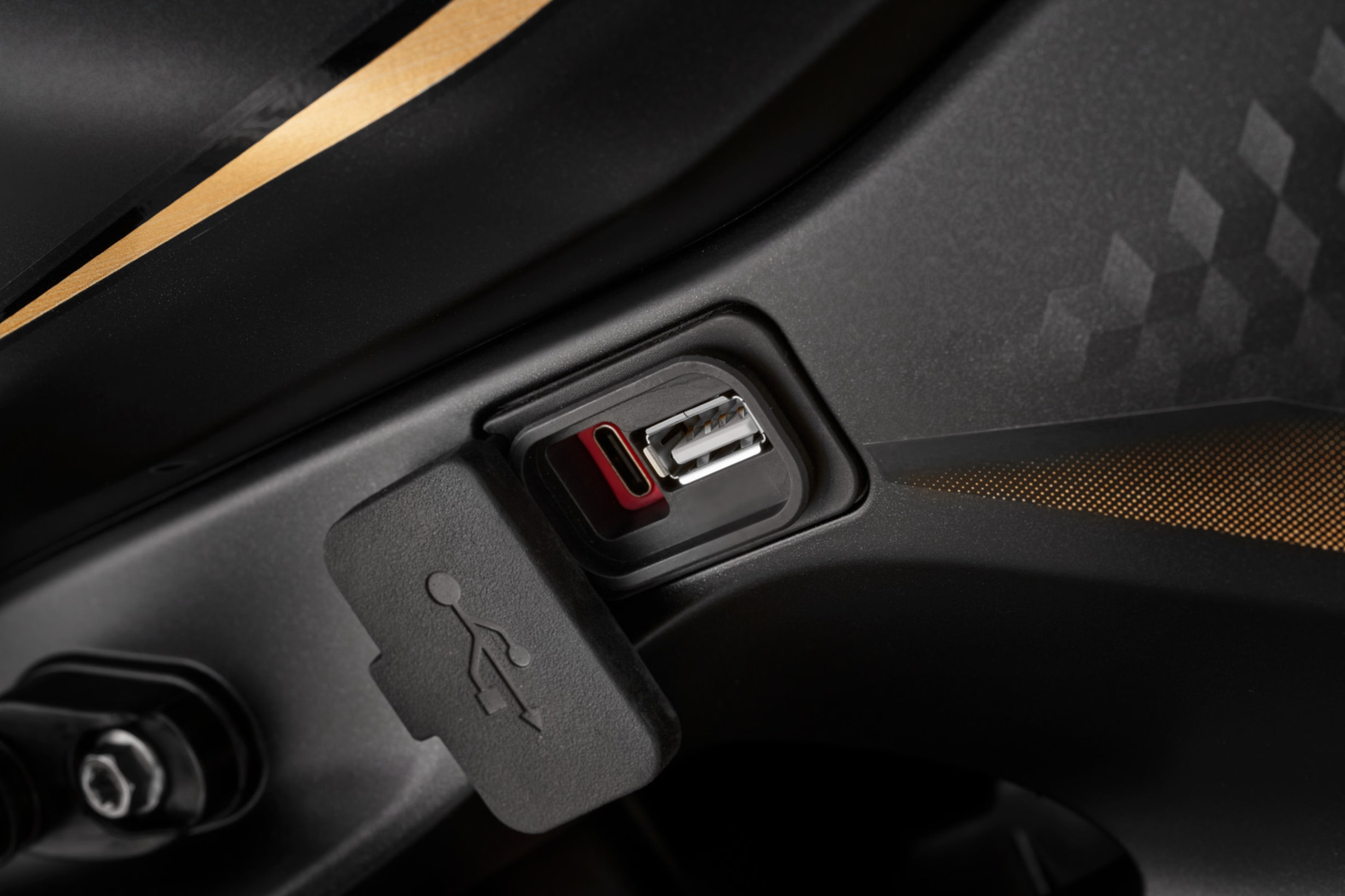 QJ Motor black 4