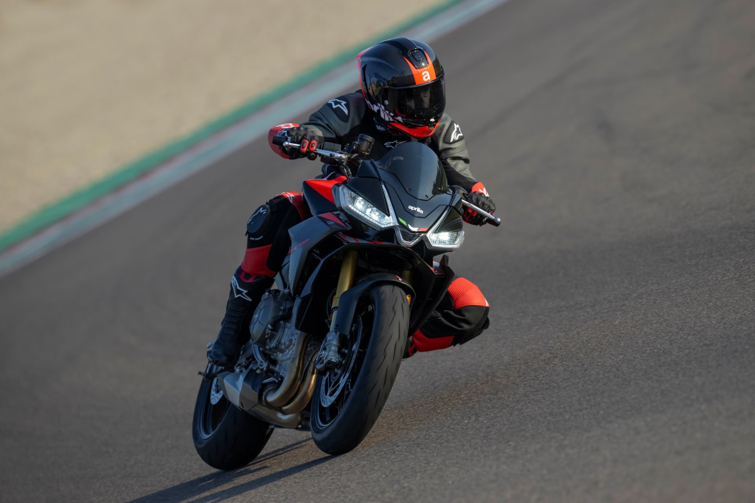Aprilia black 3