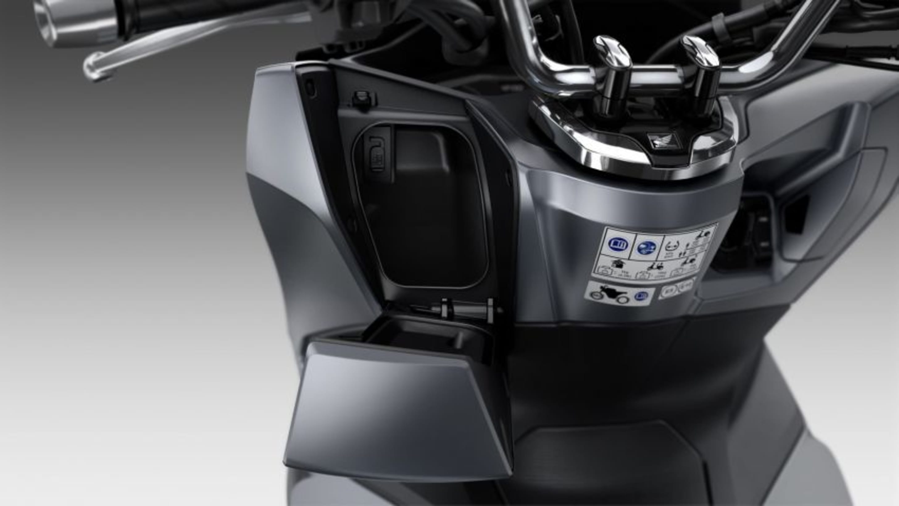 Honda white 4