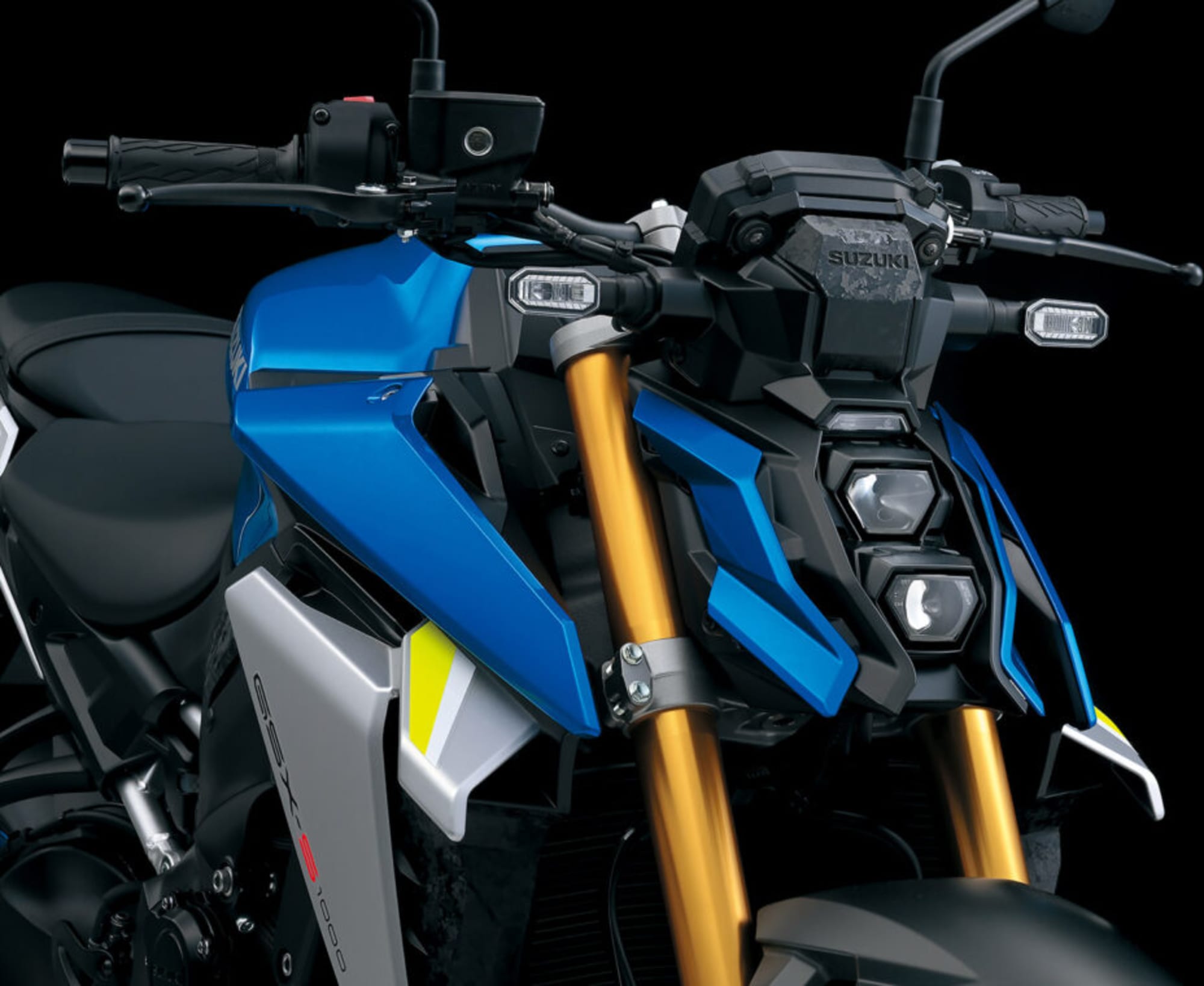 Suzuki black 1