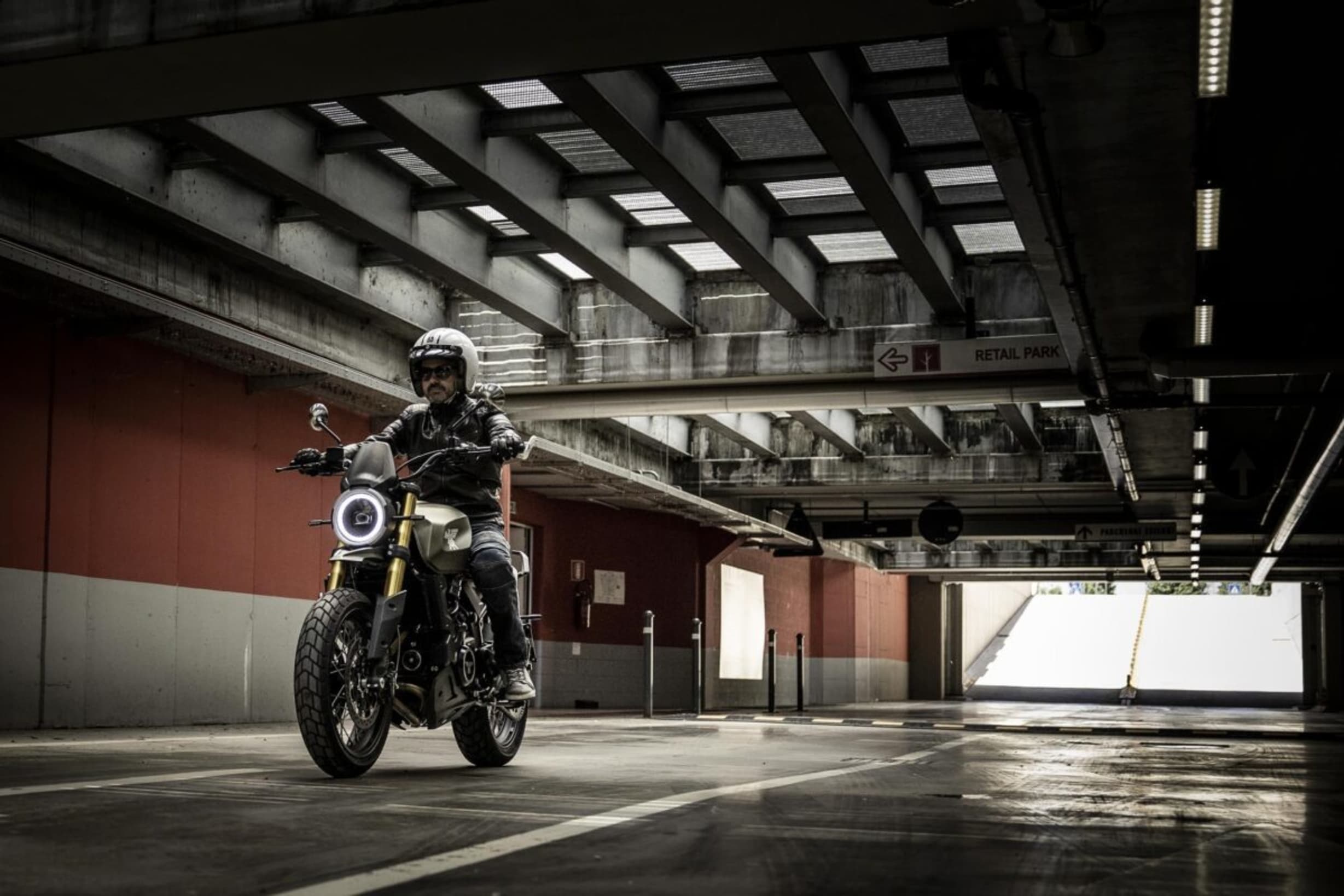 Moto Morini black 1