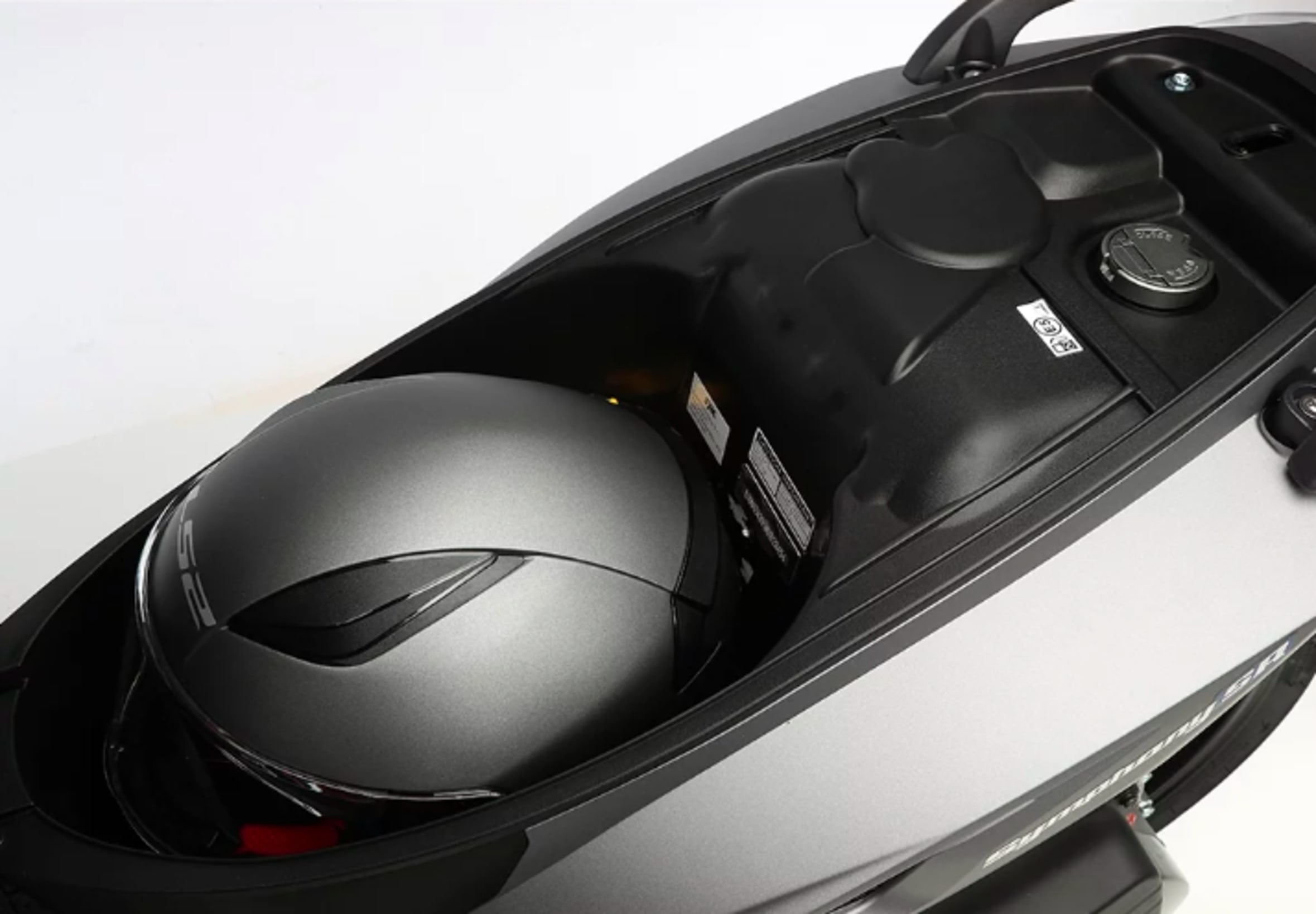 SYM black 2
