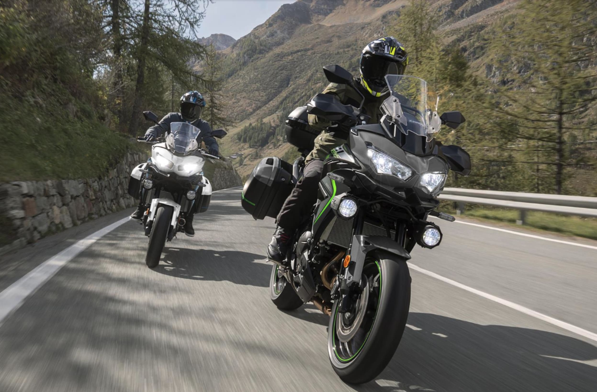 Kawasaki white 4
