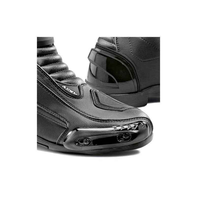 Forma Axel Boots Black