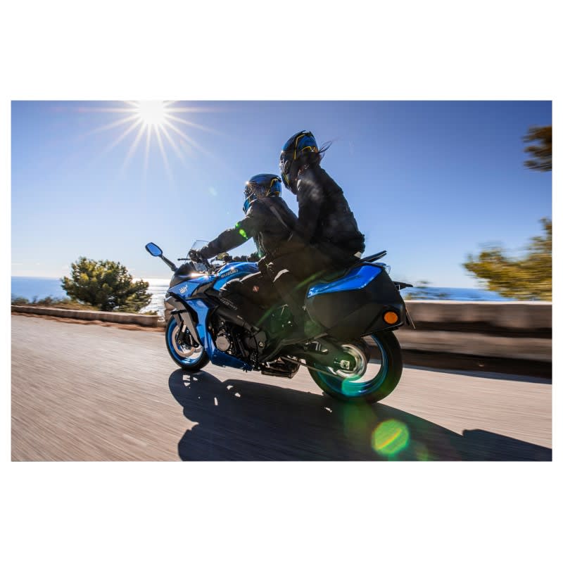 SUZUKI_GSXS1000GT_2024_YSF_BLUE_20230808_007.jpg