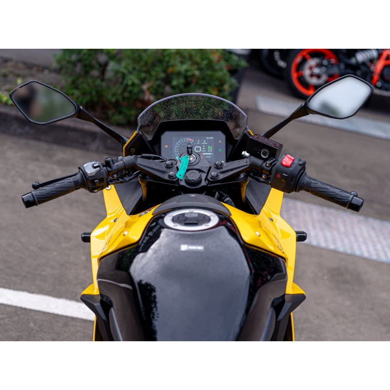 SUUZKI_GSX8R_YELLOW_DEMO_20240409_008.jpg