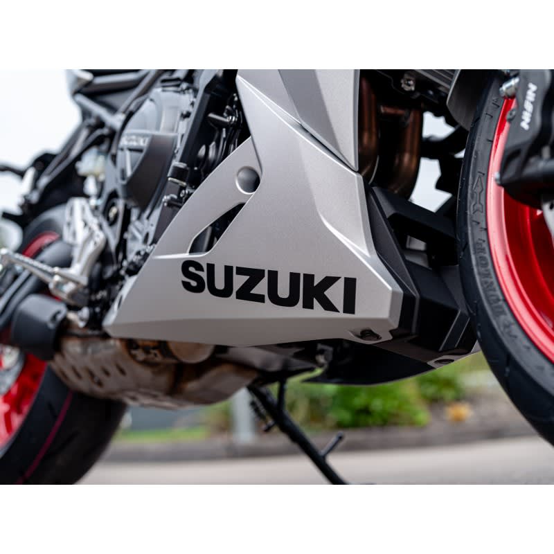 SUUZKI_GSX8R_SILVER_NEW_20240409_012.jpg