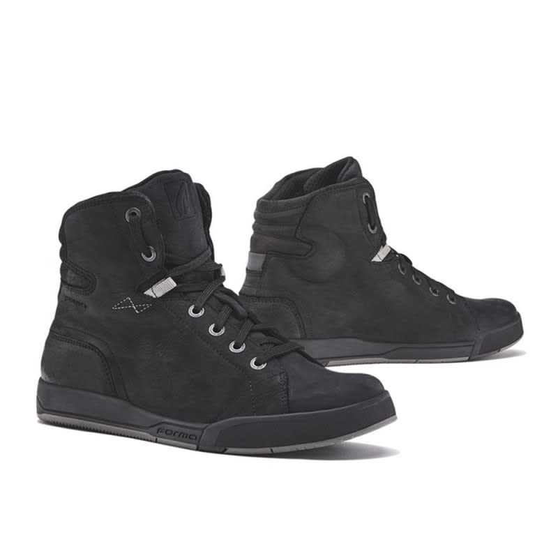 Forma Swift Boot Black/Black