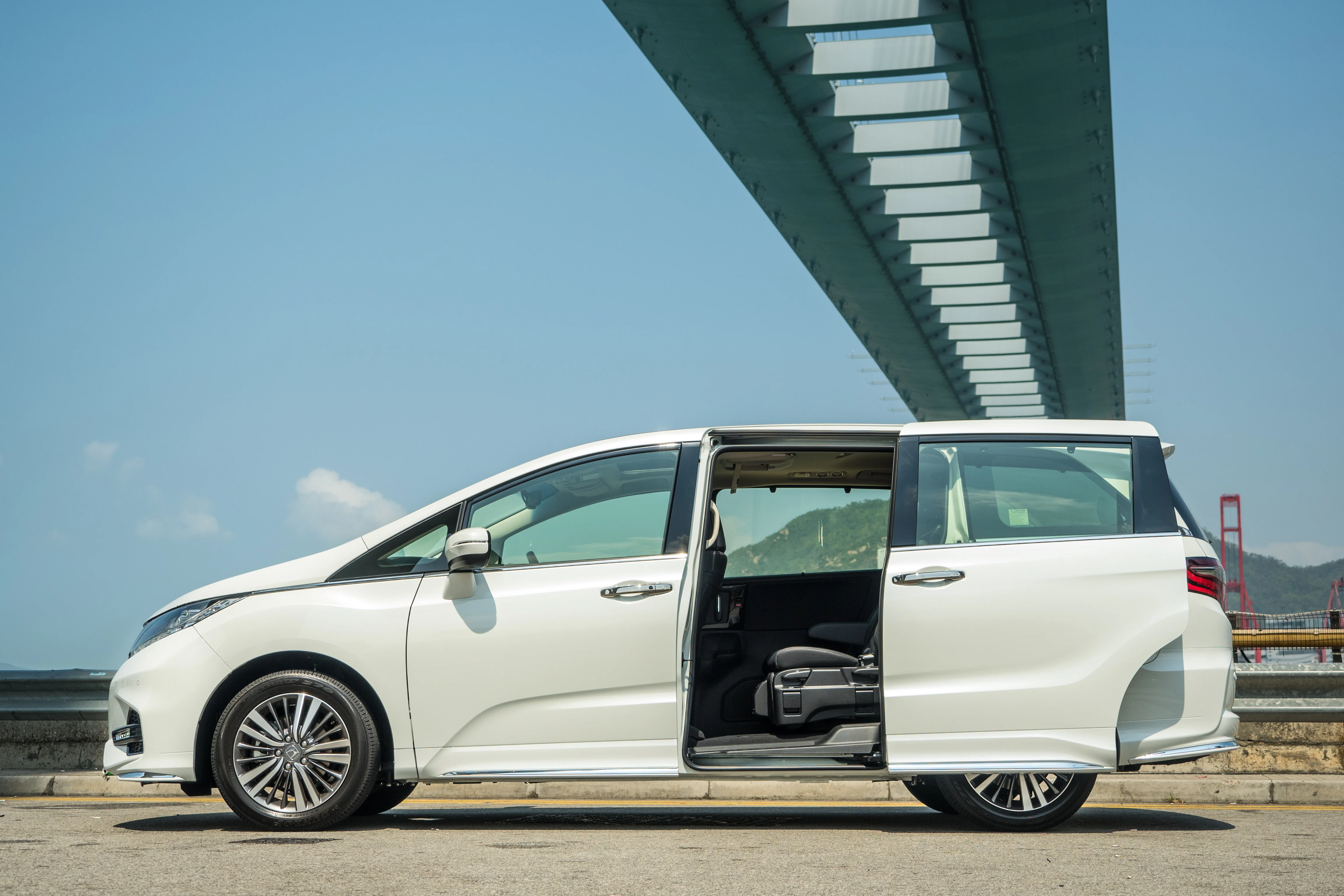 Honda Odyssey Sliding Doors Not Working: Quick Fixes & Solutions