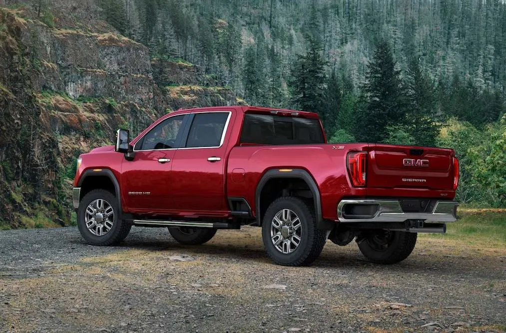 GM issues recall for pickups over faulty tailgates