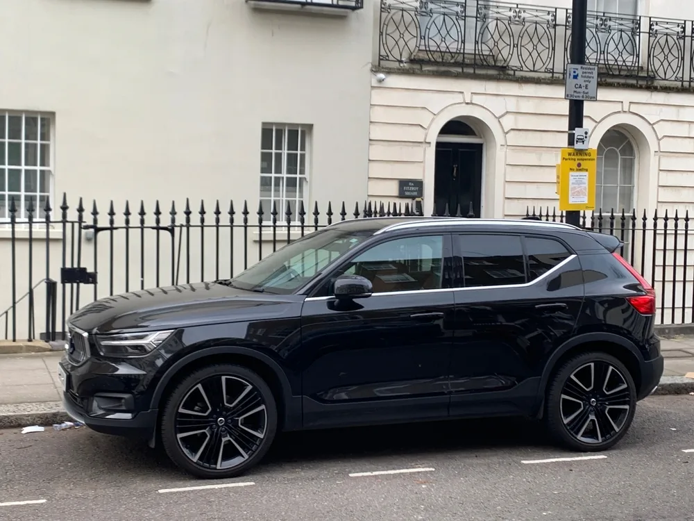 Volvo recalls 2025 XC40 SUVs over inoperable turn signals
