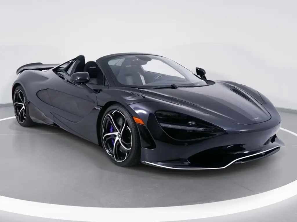 750S Spider vehicle image