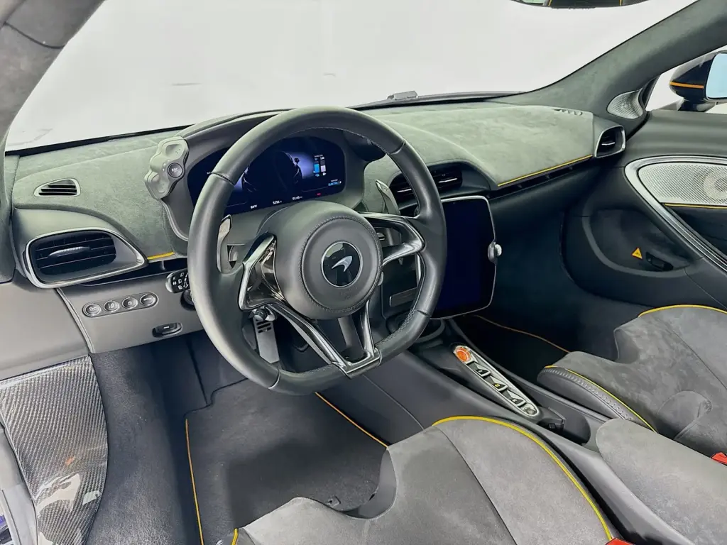 Fahrzeugbild Artura Spider