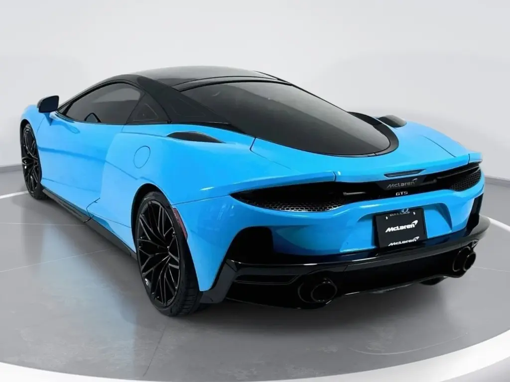 GTS vehicle image