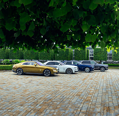 Explore Rolls-Royce Range