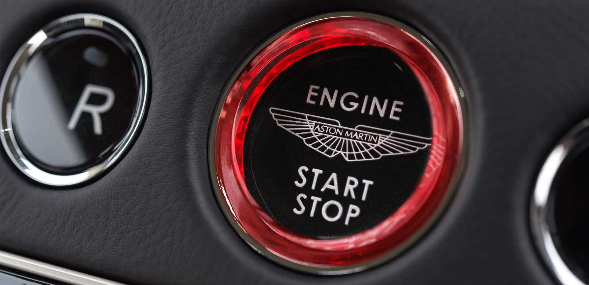 ボタン一つでクルーザーからスポーツカーへ