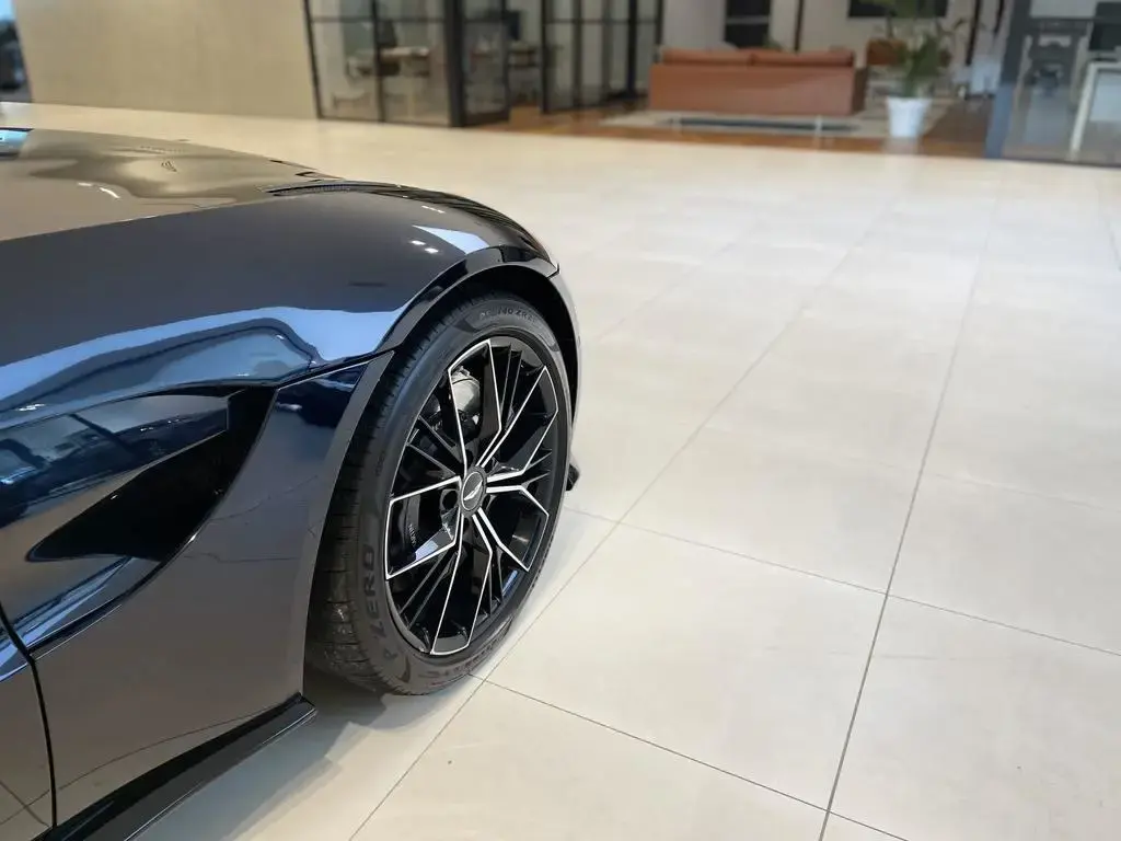 Aston Martin Vantage (2017-23) Vantage Coupe 4.0  V8 4.0 BI TURBO 510ch - 2021 - Joinsteer - #9