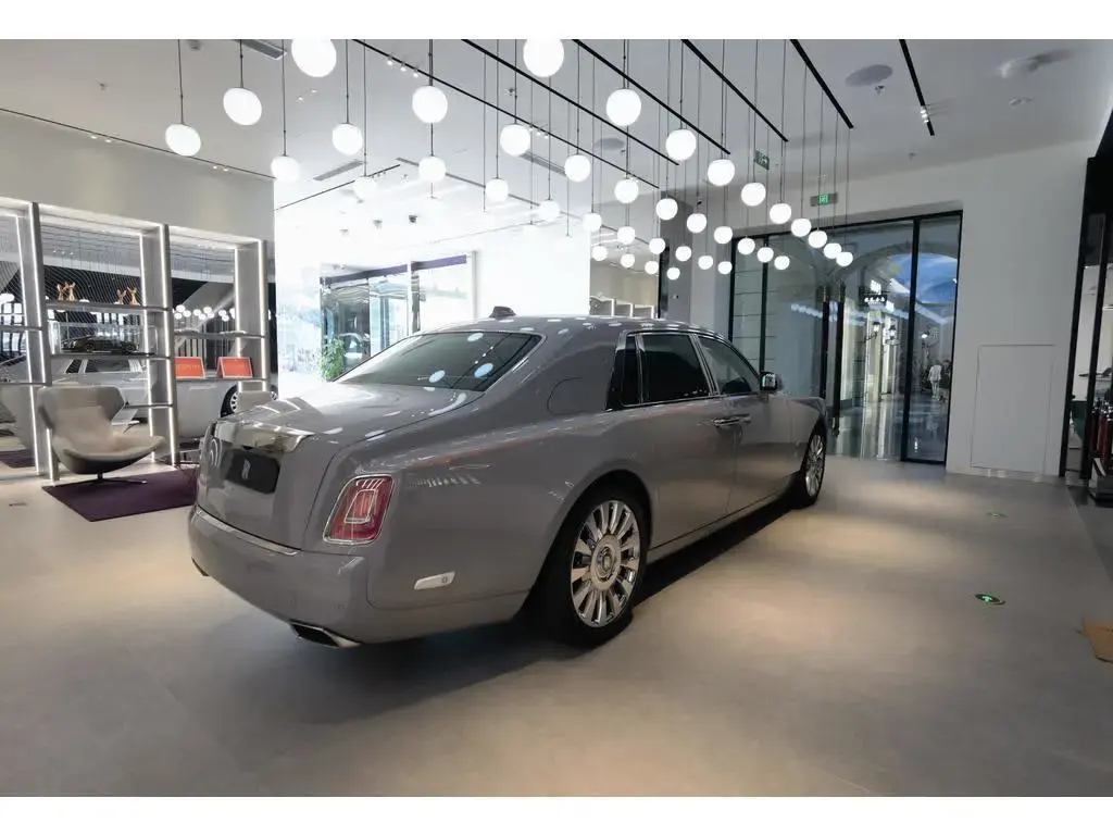 2022 Phantom