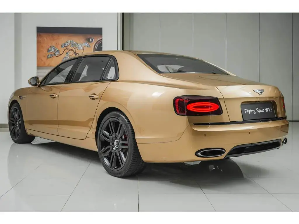 Image for 2017 Flying Spur S W12 at position 3
