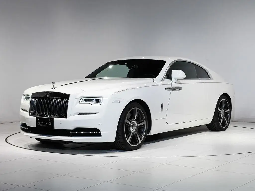 Полные сведения об автомобиле 2017 rolls-royce Wraith Wraith Английский  белый Черный Рояльный черный — доступно для продажи у Rolls-Royce Motor  Cars Tokyo 4-1 Kioi-Cho,Chiyoda-Ku,Tokyo 102-0094 для 32 800 000 €