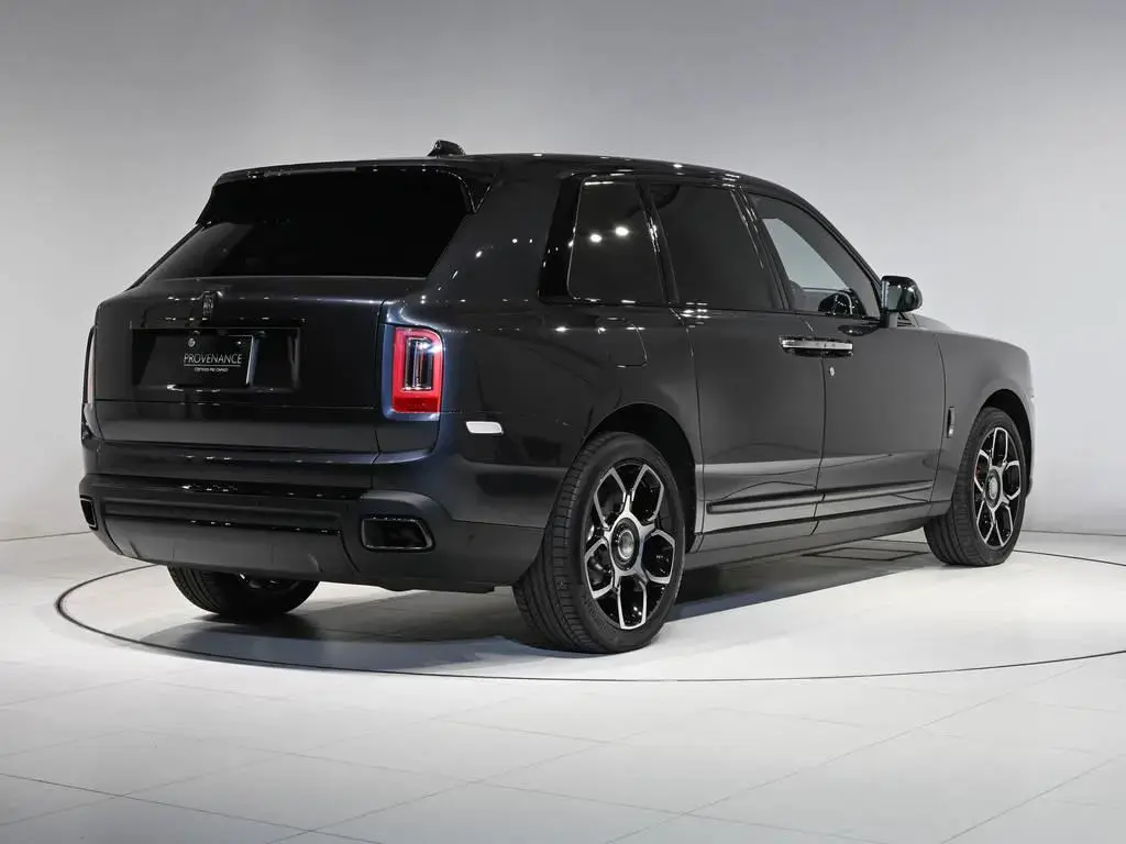 Full vehicle details of 20 Rolls Royce Cullinan Black Badge ...