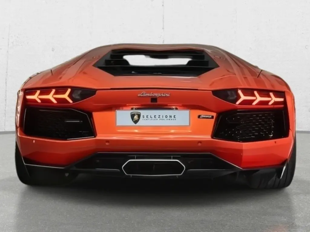 Lamborghini Aventador finished in Paint  Giallo Midas with