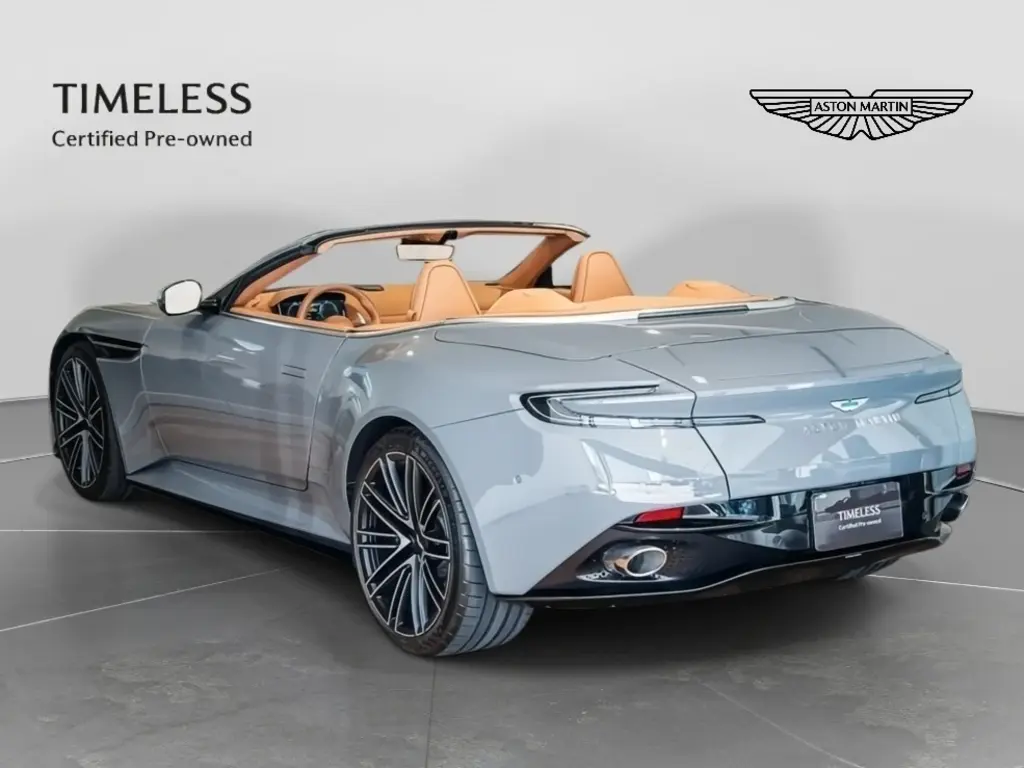 2024 DB12 V8 Volante thumbnail vehicle image 1