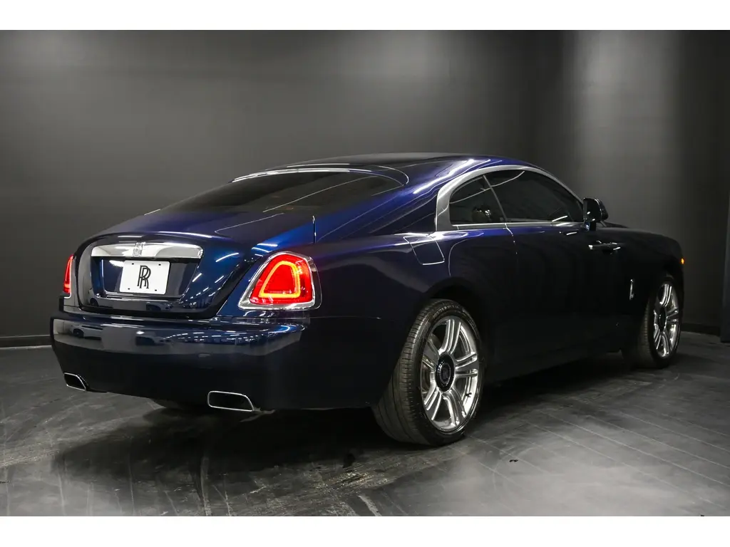 Full vehicle details of 2019 Rolls-Royce Wraith Wraith