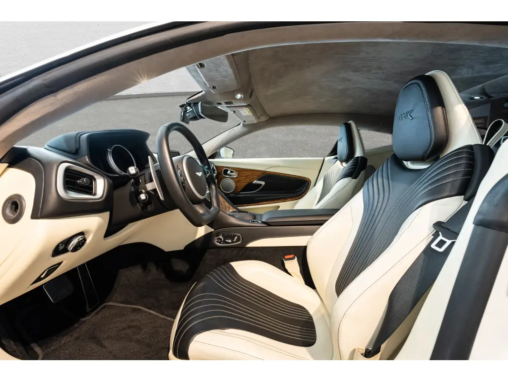 2019 DB11 V12 AMR Coupe thumbnail vehicle image 2