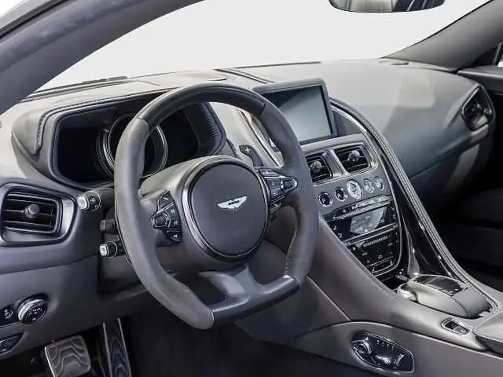 2019 DB11 V12 AMR Coupe thumbnail vehicle image 2