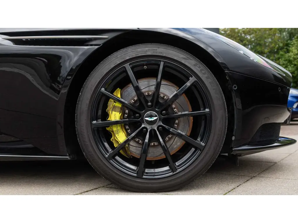 2020 DB11 V12 AMR Coupe thumbnail vehicle image 3