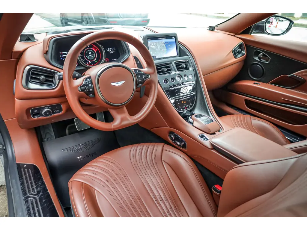 2020 DB11 V12 AMR Coupe thumbnail vehicle image 2