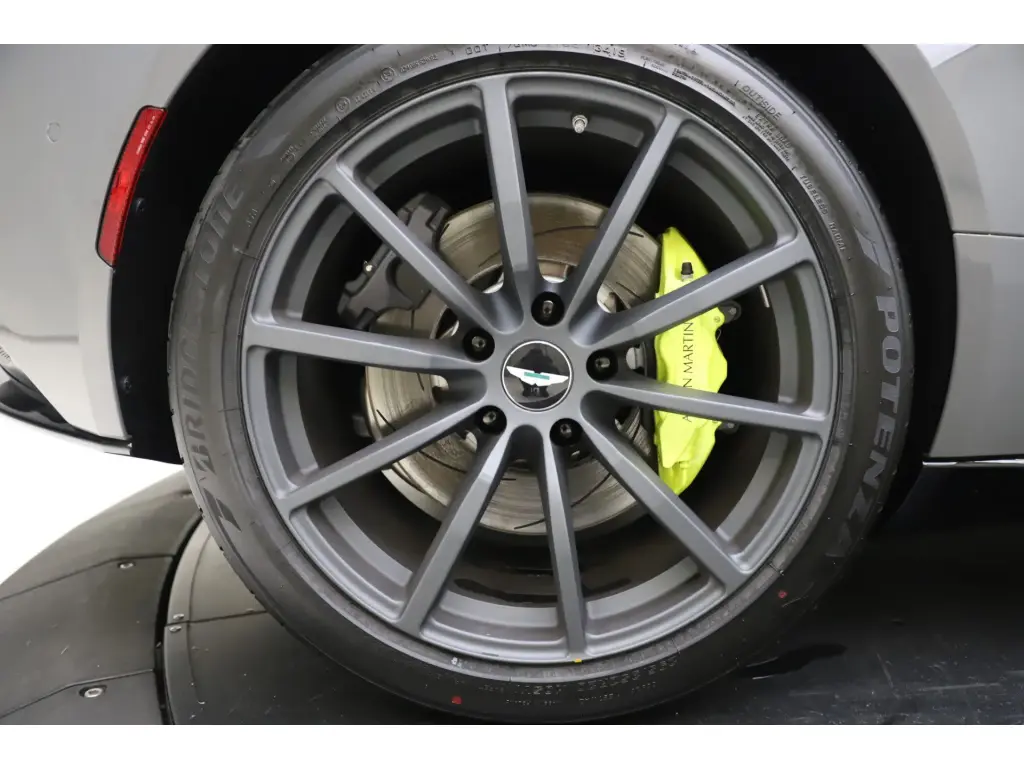 2020 DB11 V12 AMR Coupe thumbnail vehicle image 3