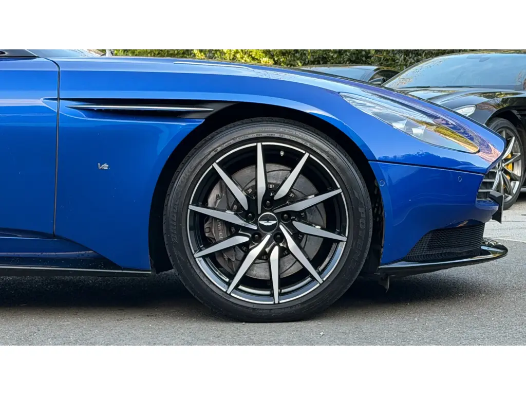 2017 DB11 V12 Coupe thumbnail vehicle image 3