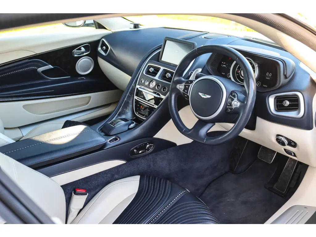 2017 DB11 V12 Coupe thumbnail vehicle image 2