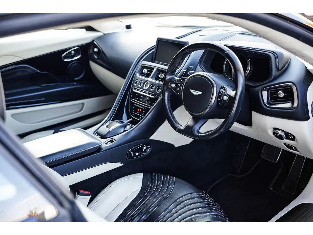 2017 DB11 V12 Coupe thumbnail vehicle image 2