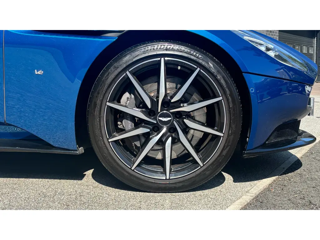 2017 DB11 V12 Coupe thumbnail vehicle image 3